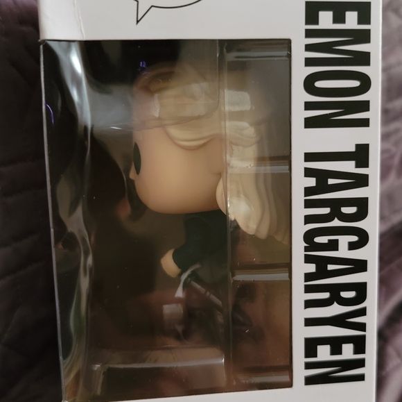 DAEMON TARGARYEN FUNKO POP! # 5- HOUSE of DRAGON with Protector - Picture 5 of 5